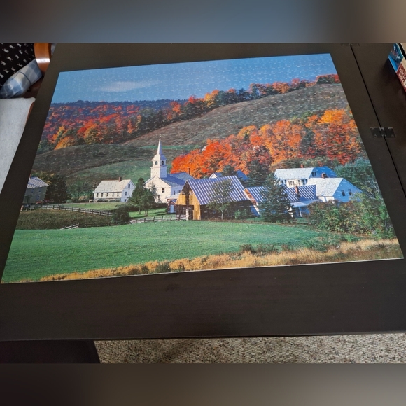 Vibrant 1000-Piece Puzzle with Intricate Patterns and Challenging Design - Picture 3 of 4